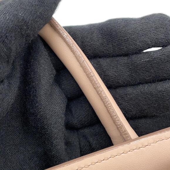 PRADA Beige Leather Tote Bag - Picture 14 of 16